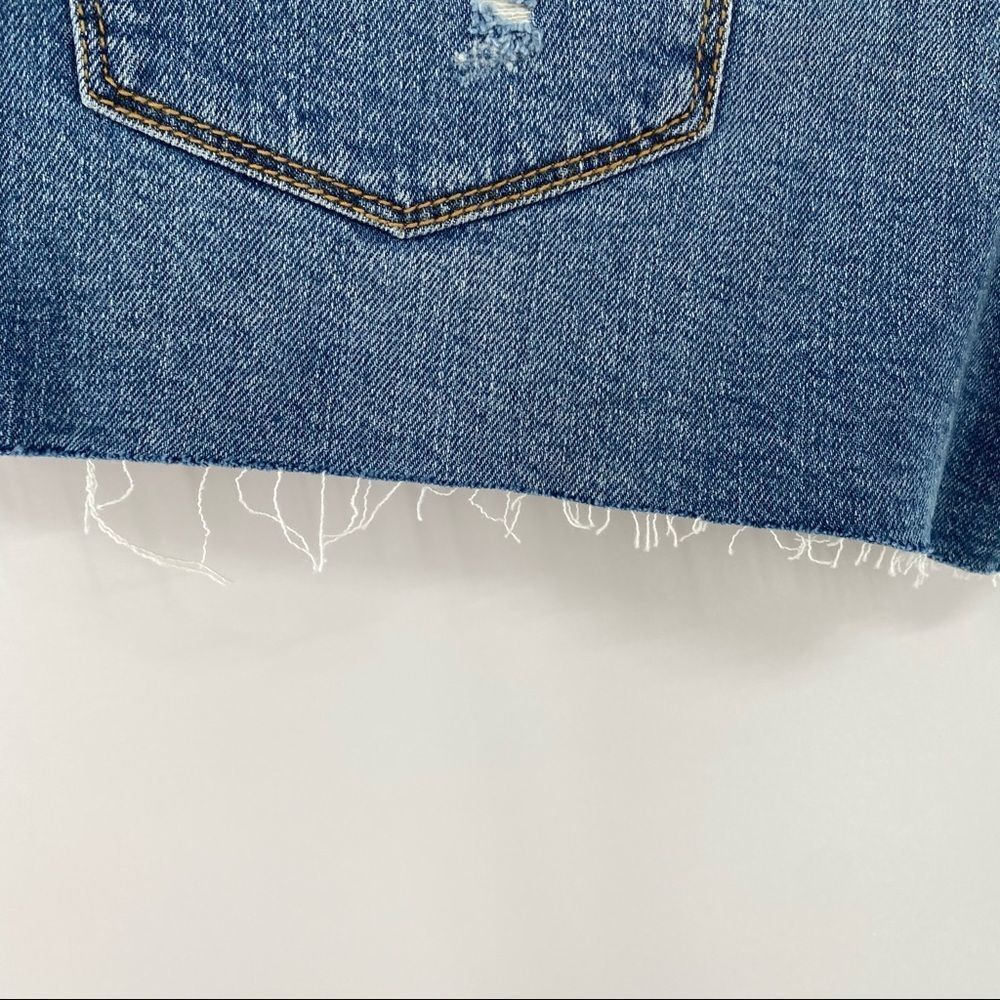 UNIVERSAL THREAD Distressed Raw Hem Jean Shorts - Picture 5 of 10